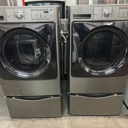 Kenmore Elite, Washer And Dryer On Pedestals
