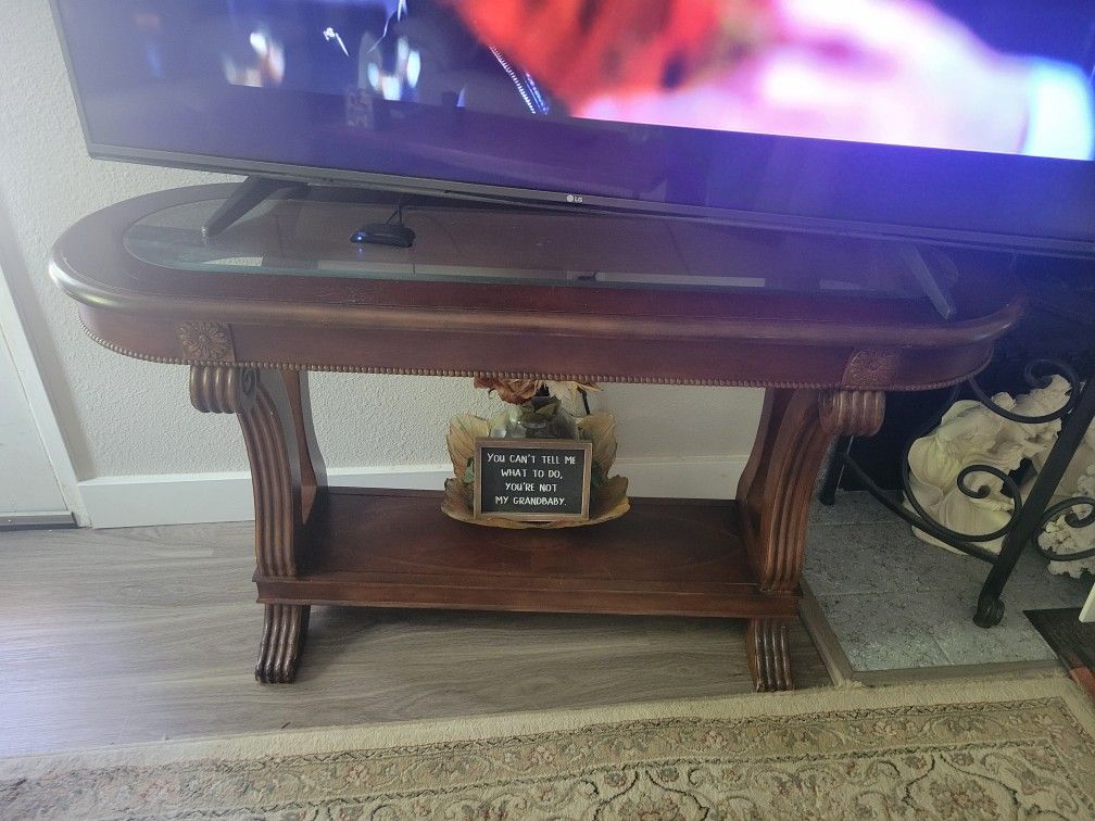 Round Glass Top Living Room Table And TV OR Sofa Table