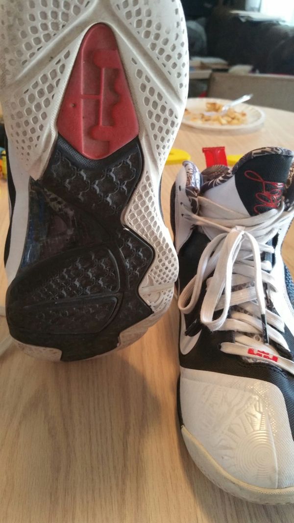Lebron James shoes NINE for Sale in Phoenix, AZ OfferUp Lebron James shoes NINE for Sale in Phoenix, AZ OfferUp