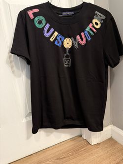 Lv Tee Size Small