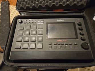 MPC Live 2 with Magma Case