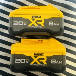 Dewalt XR (2) Batteries 8AH Power Pack New/nuevo