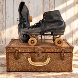 Antique 1920s Chicago Roller Skate Co Ware Bros Size 6 Wood Wheels Case & Key