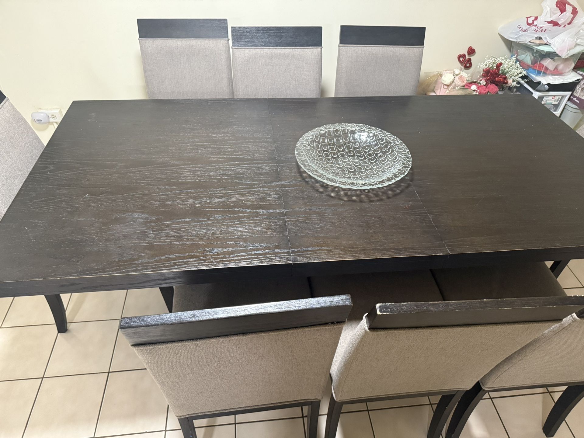 Dinning Table