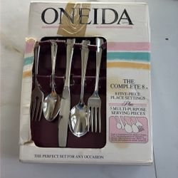 Oneida The Complete 8 Piece Dining Utensil