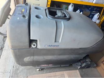 Advance Floor Scrubber