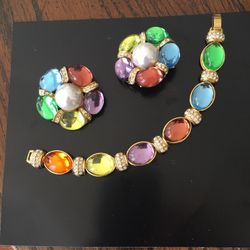 Matching jewelry set - Never worn