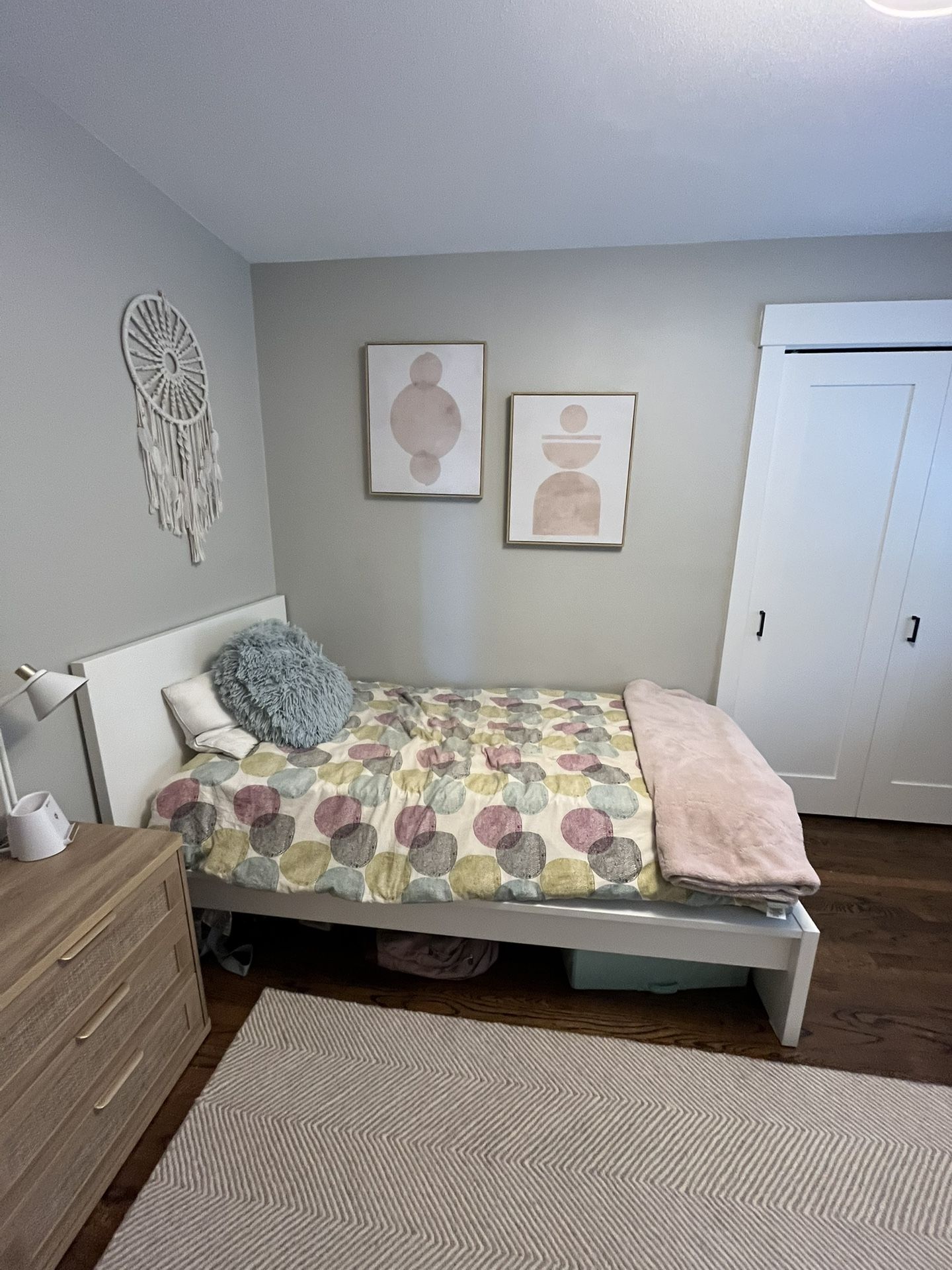 Twin bed frame