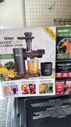 Cold press juicer