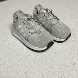 Baby Shoes 