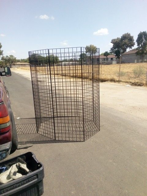 Dog Kennel, Cage, Temp Fence 6ftx16L