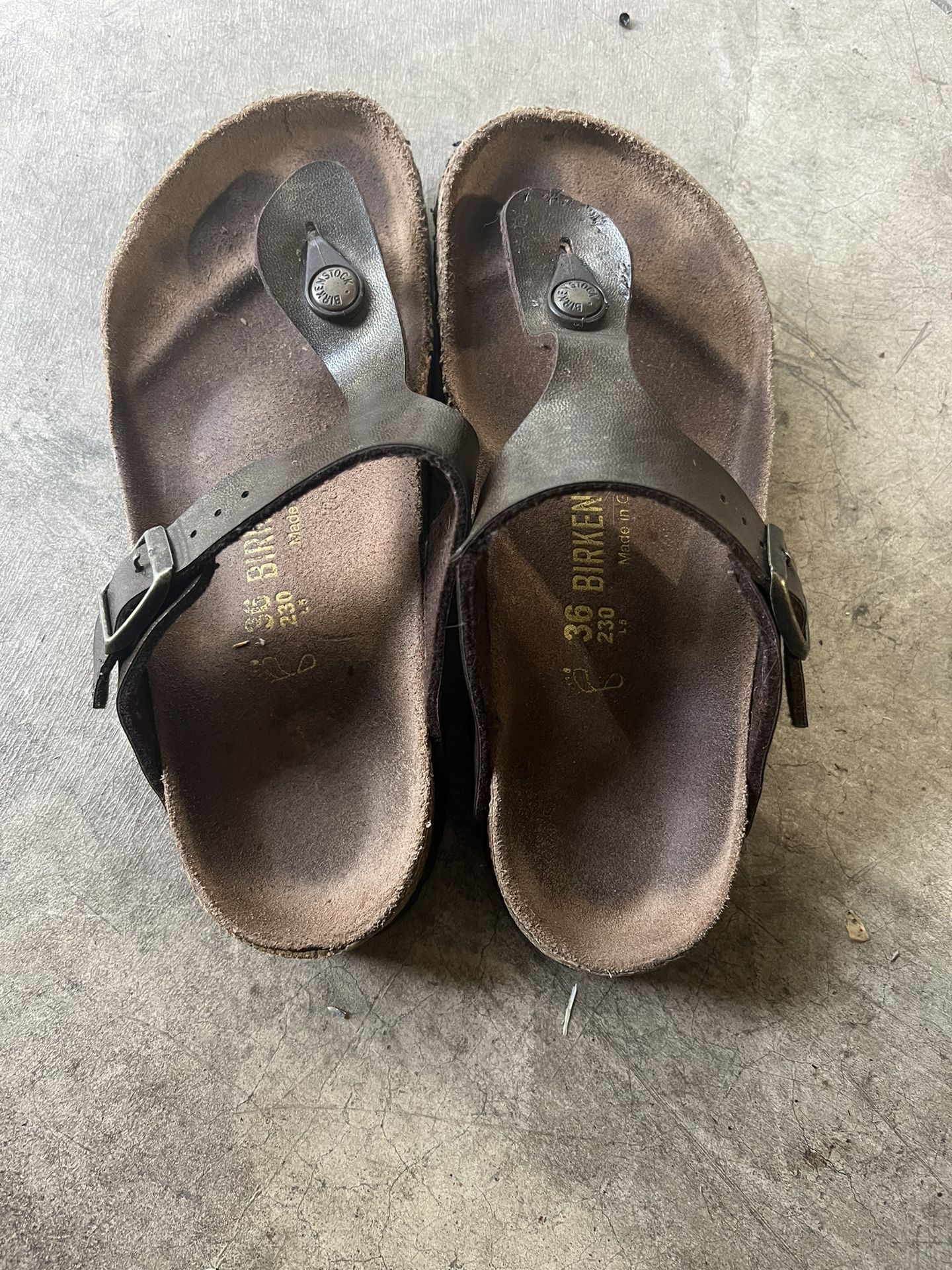 Birkenstock Gizeh Size 36