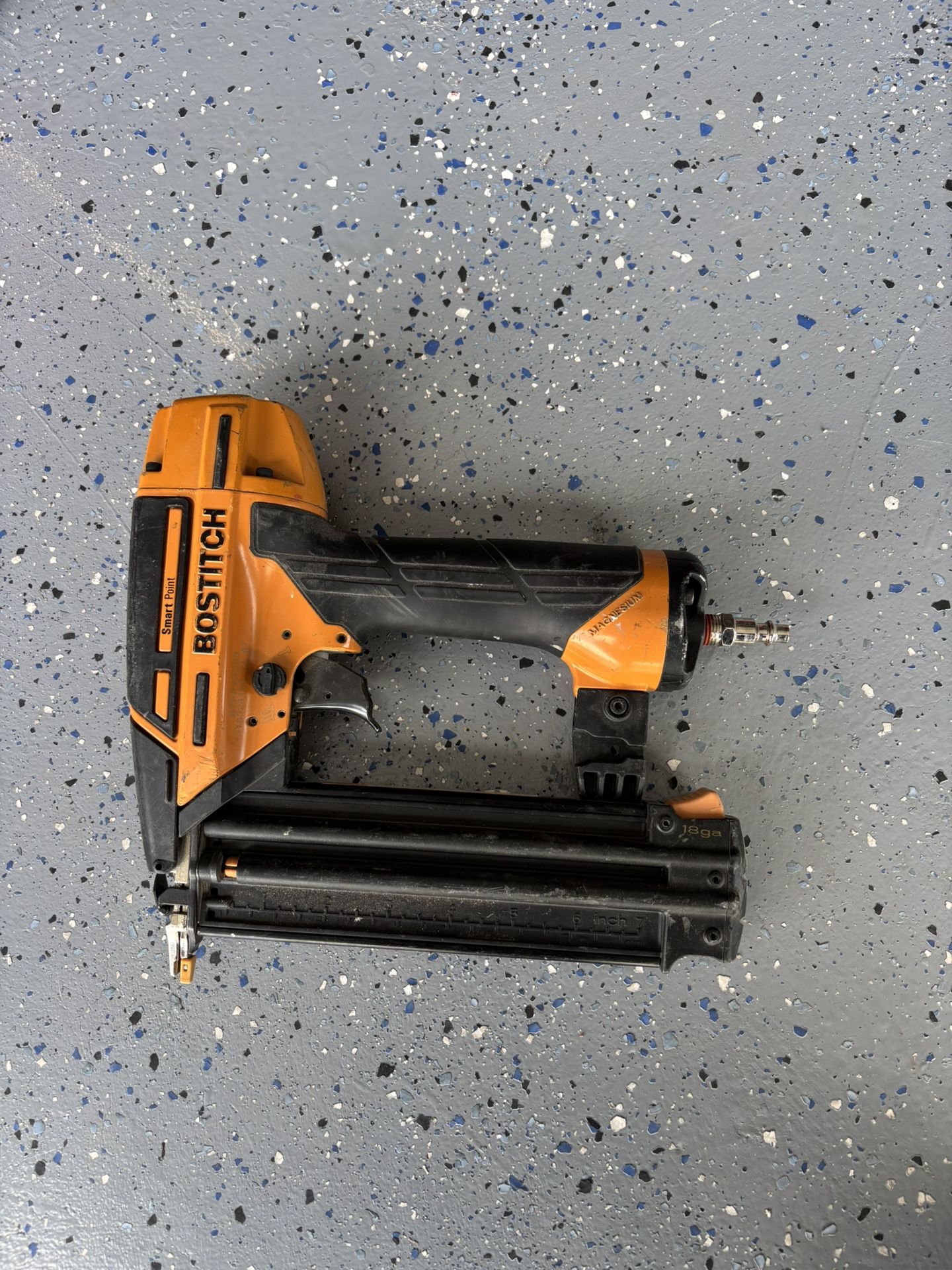 Bostich 18g Brad Nailer