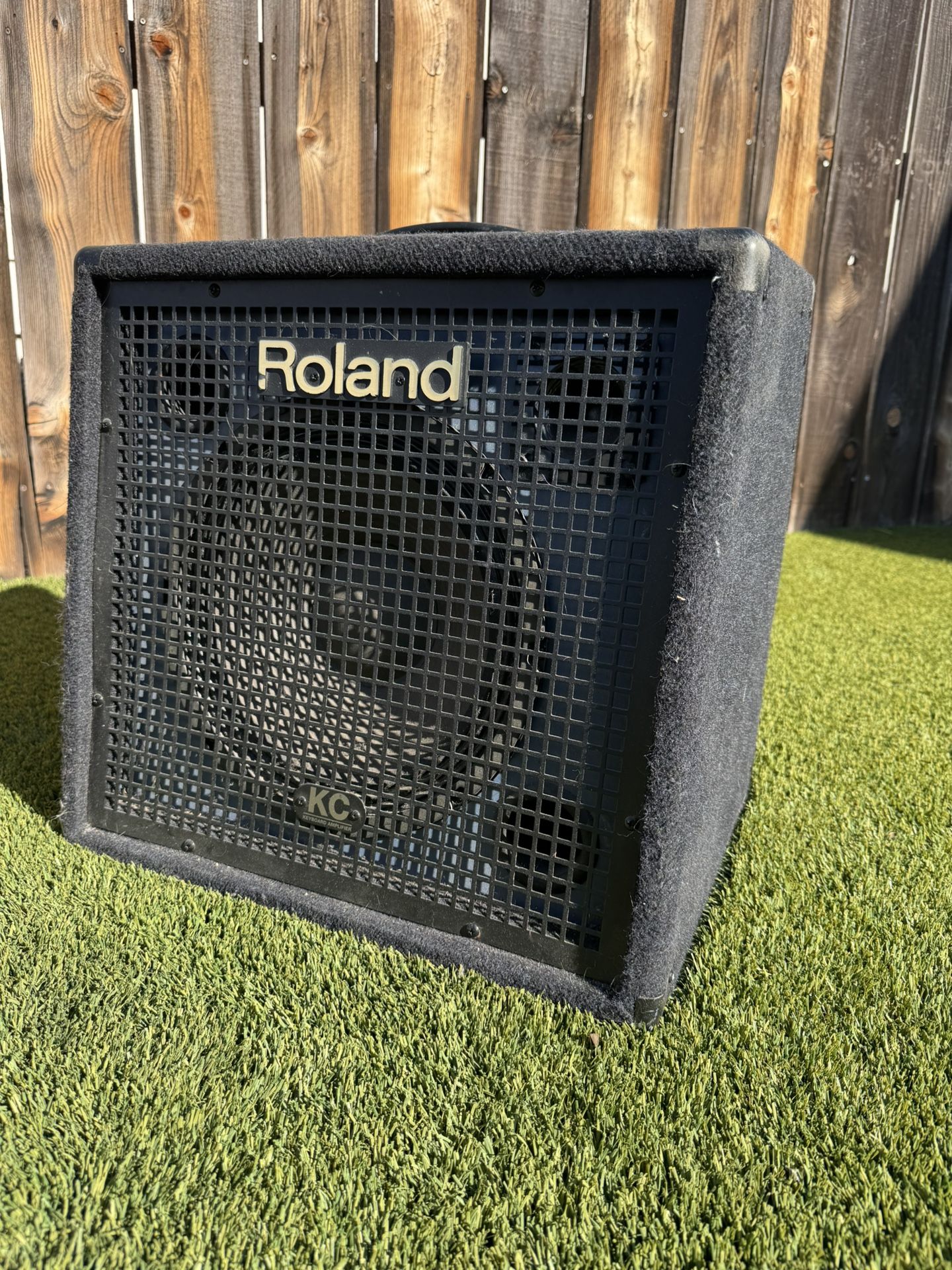 Roland KC-350