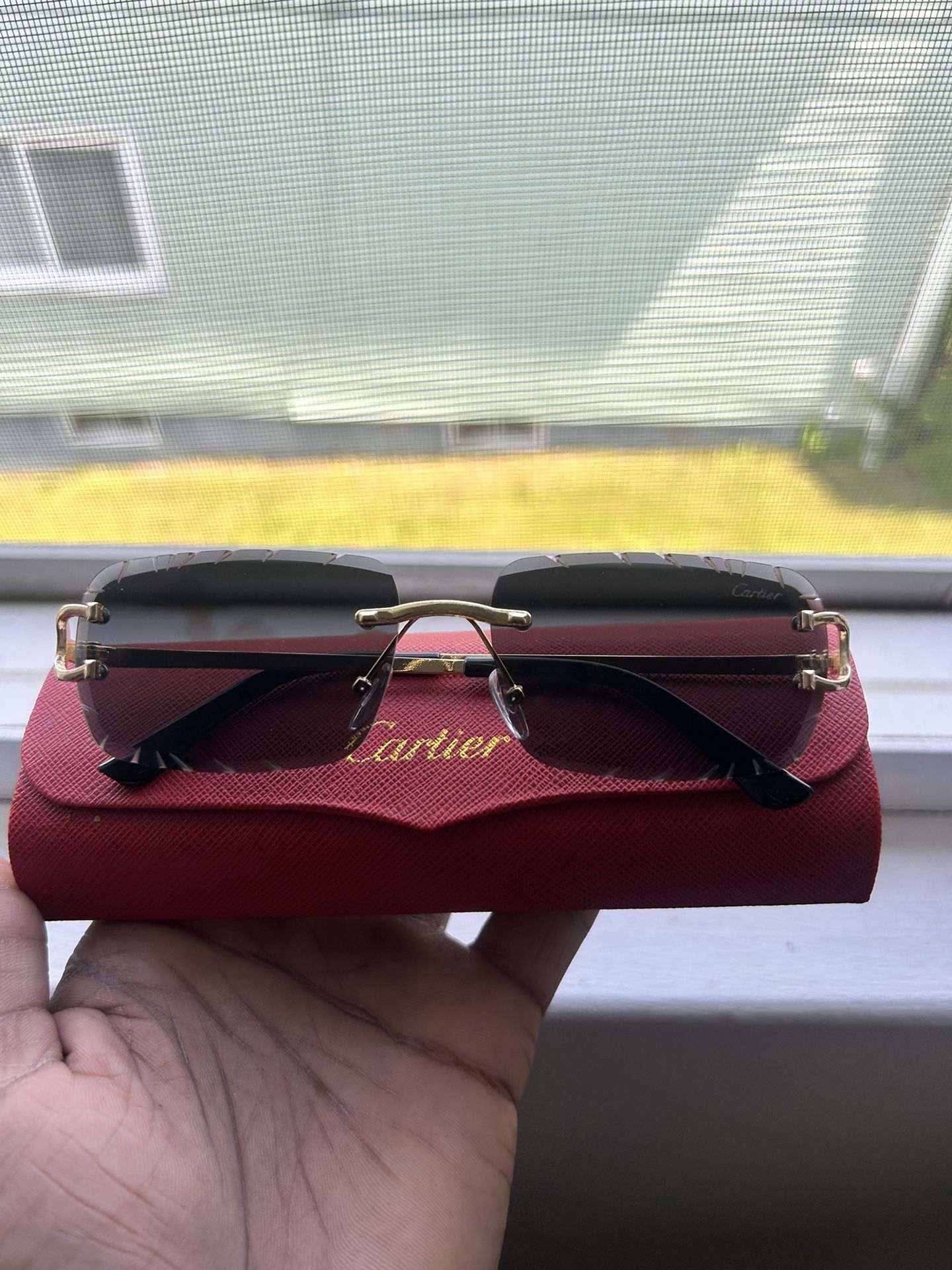 Cartiar Glasses 👓 Black Lens Gold Frames  Come With Authenticity Card & Case💎  Brand New ✅ $150💰
