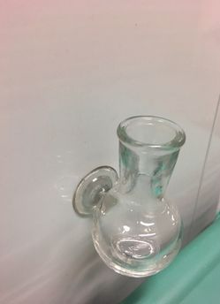 Vase w/suction cup 3" H