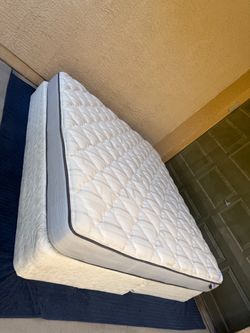 Delivery Available - King Bed Mattress + Box Springs