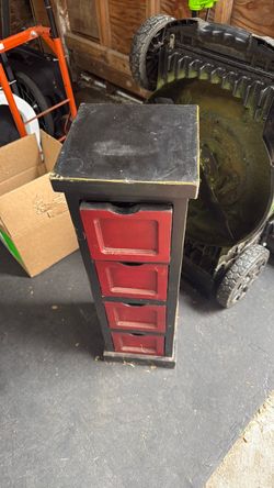 Accent table/ drawers