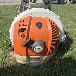 Stihl BR700 Backpack Blower