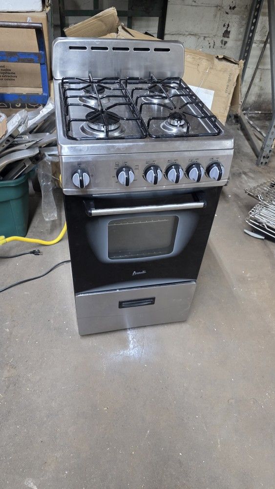 20" Gas Range Pew Owned