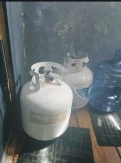 1 Full propane tankk