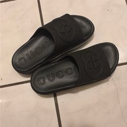 Gucci Interlocking G