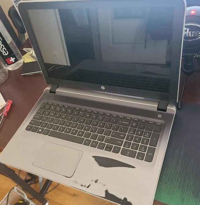 HP Pavilion 15 Laptop (HP Pavilion 15-ab121dx laptop)