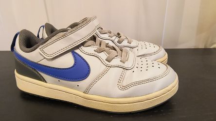 Nike Boys Size 1Y Sneakers Shoes
