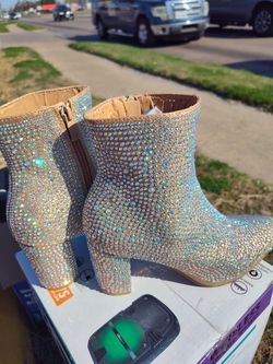 BOTAS VAQUERAS LISTO PARA USTED AHHORITA HERRAMIENTA TOOLS TODAS MEDIDAS DESPONIBLE HOMBRE MUJERES NINOS