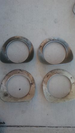 Headlight bezels