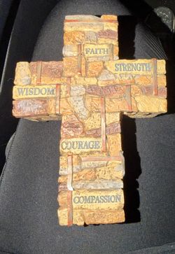 ENESCO CORNERSTONES OF FAITH CROSS BOX Legacy of Love by Kim Lawrence 