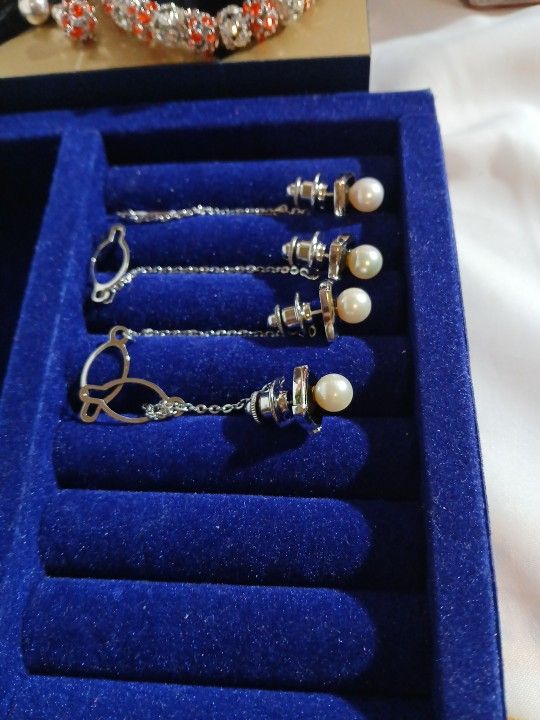 Vtg Set Silver Stamp Genuine White Pearl Women Cliff Decoration For Suit Or Dress set 4pcs
