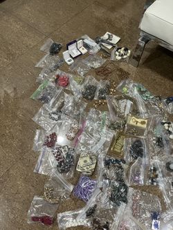 Jewelry Fashion Vintage