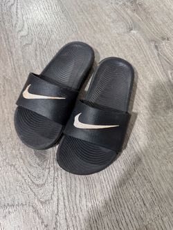 13C Nike Kid Slipper