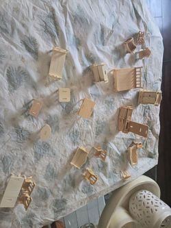 Miniature Wooden Dollhouse Furniture Set