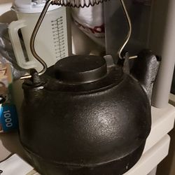 Cast iron tea pot