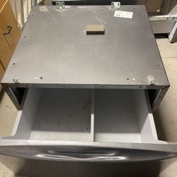 Washer Pedestal