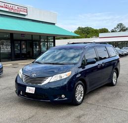 2012 Toyota Sienna