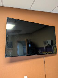 55" Westinghouse TV With Wall Mount