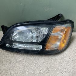 Subaru Outback, Baja Left Driver Headlight OEM 2003-2006