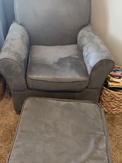 Grey Recliner With Ottoman