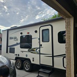 2016 flagstaff micro lite 23lb