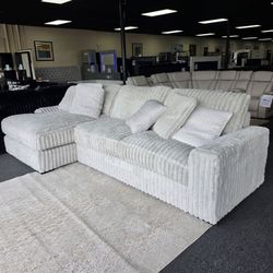 White Corduroy sectional with Chaise 🚚WE DELIVER🚚