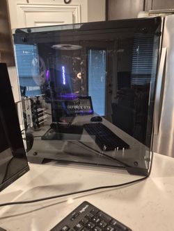 Custom Gaming PC with GeForce RTX GPU