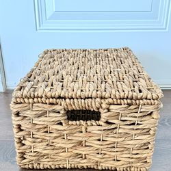 Woven Storage Basket with Lid – Natural Decor