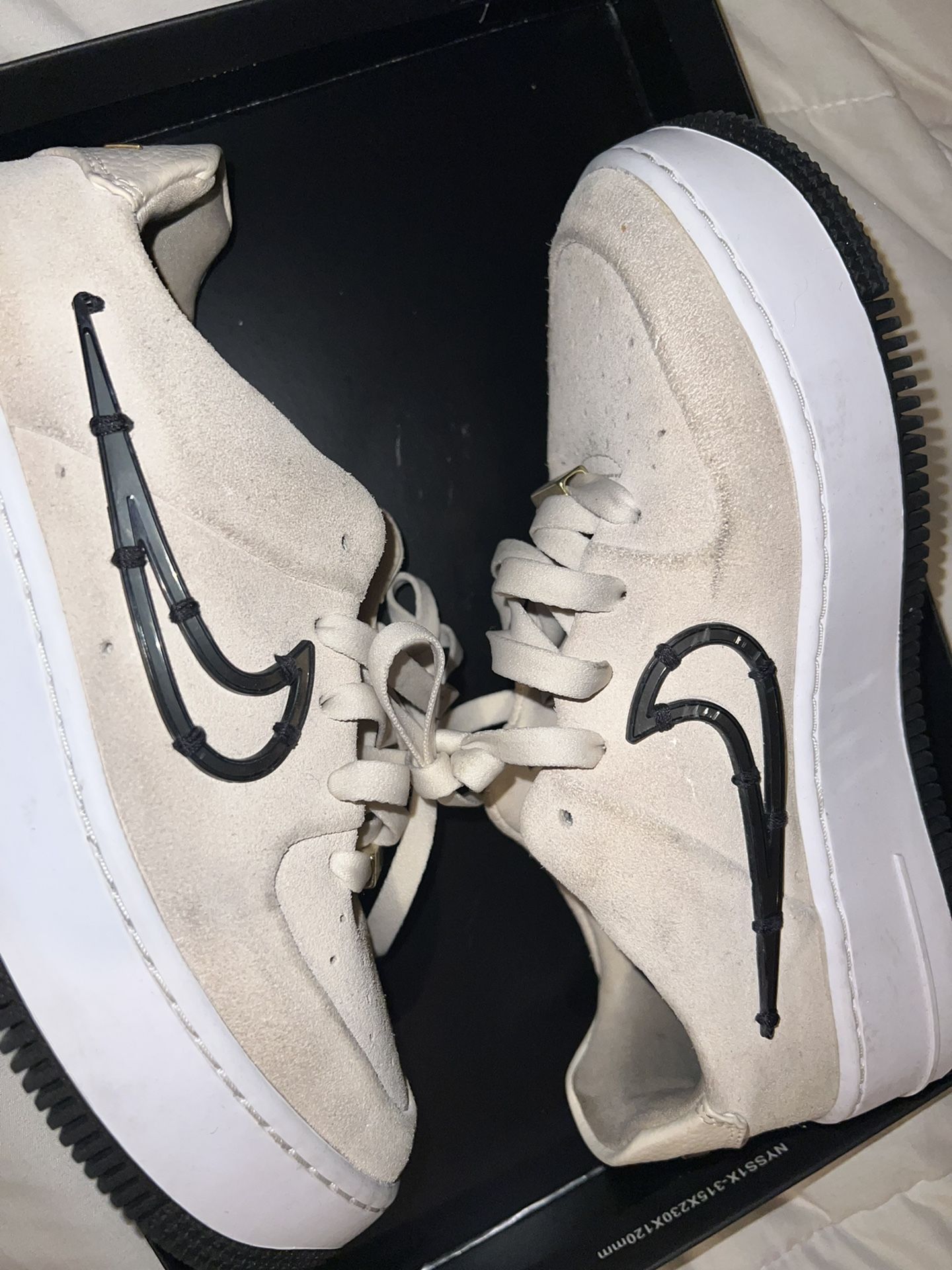 Nike Air Force Sage Low LX Light Cream