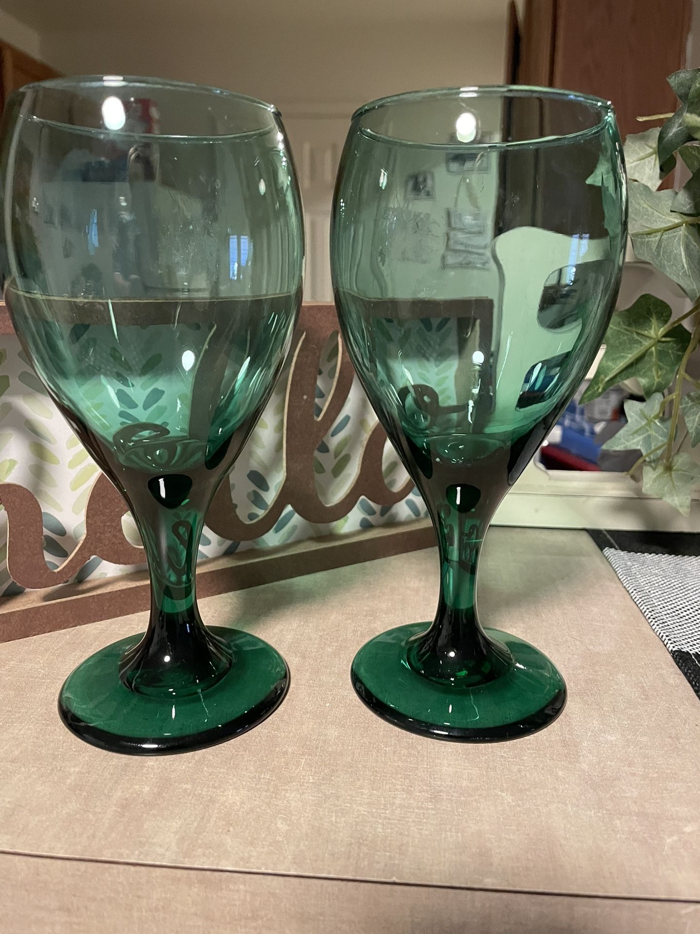 Set Of Two Libbey Juniper Teardrop Glasses