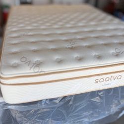 Saatva King 11.5in Mattress 