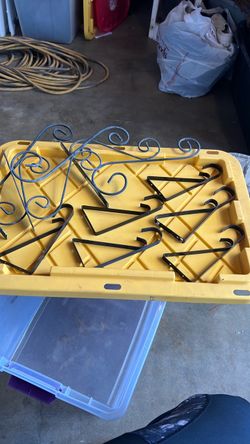 Plant hooks