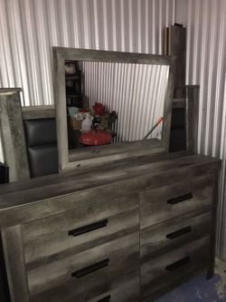Queen BEDROOM SET WITH MATTRESS & box spring